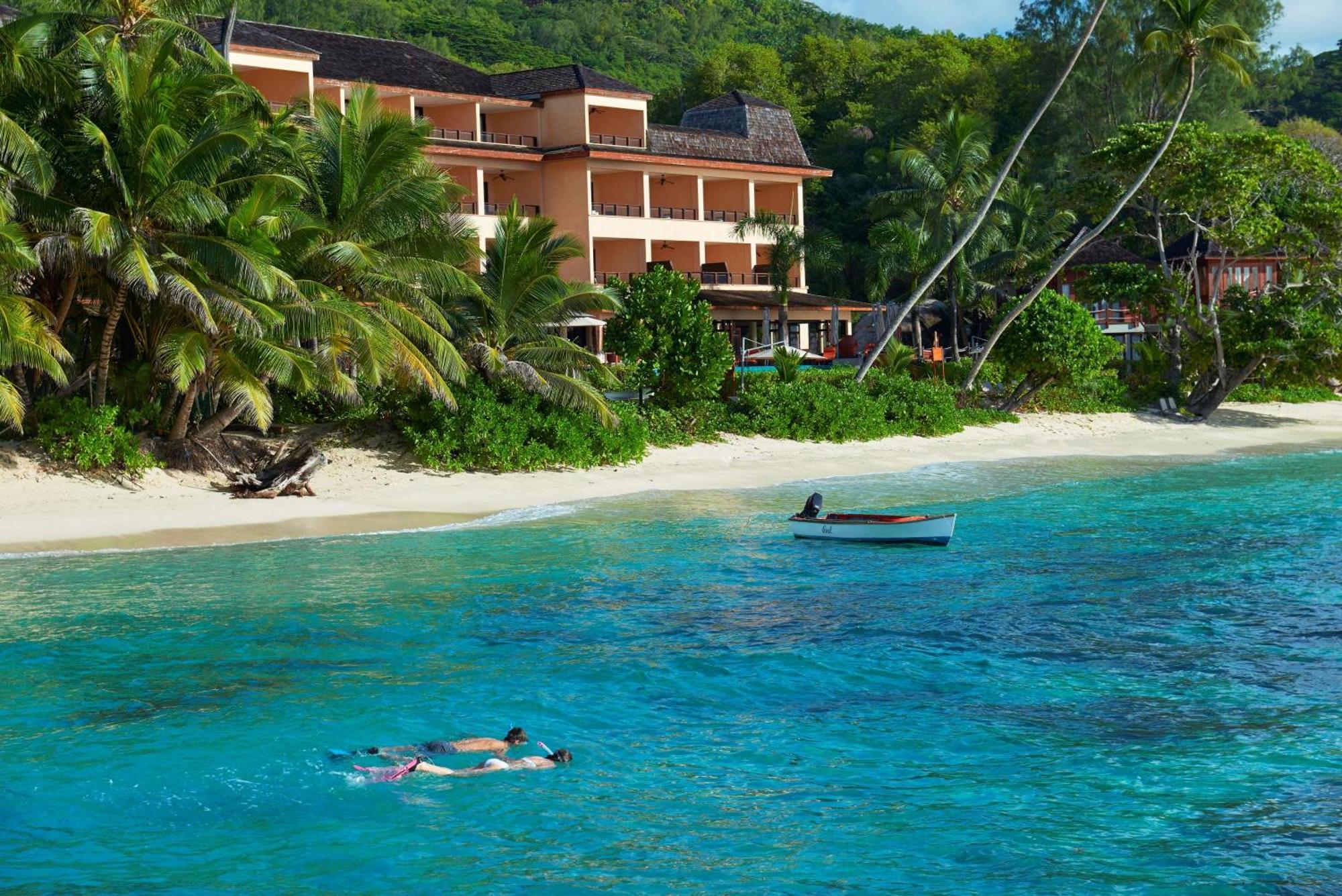 Doubletree By Hilton Seychelles Allamanda Resort & Spa Takamaka Ngoại thất bức ảnh