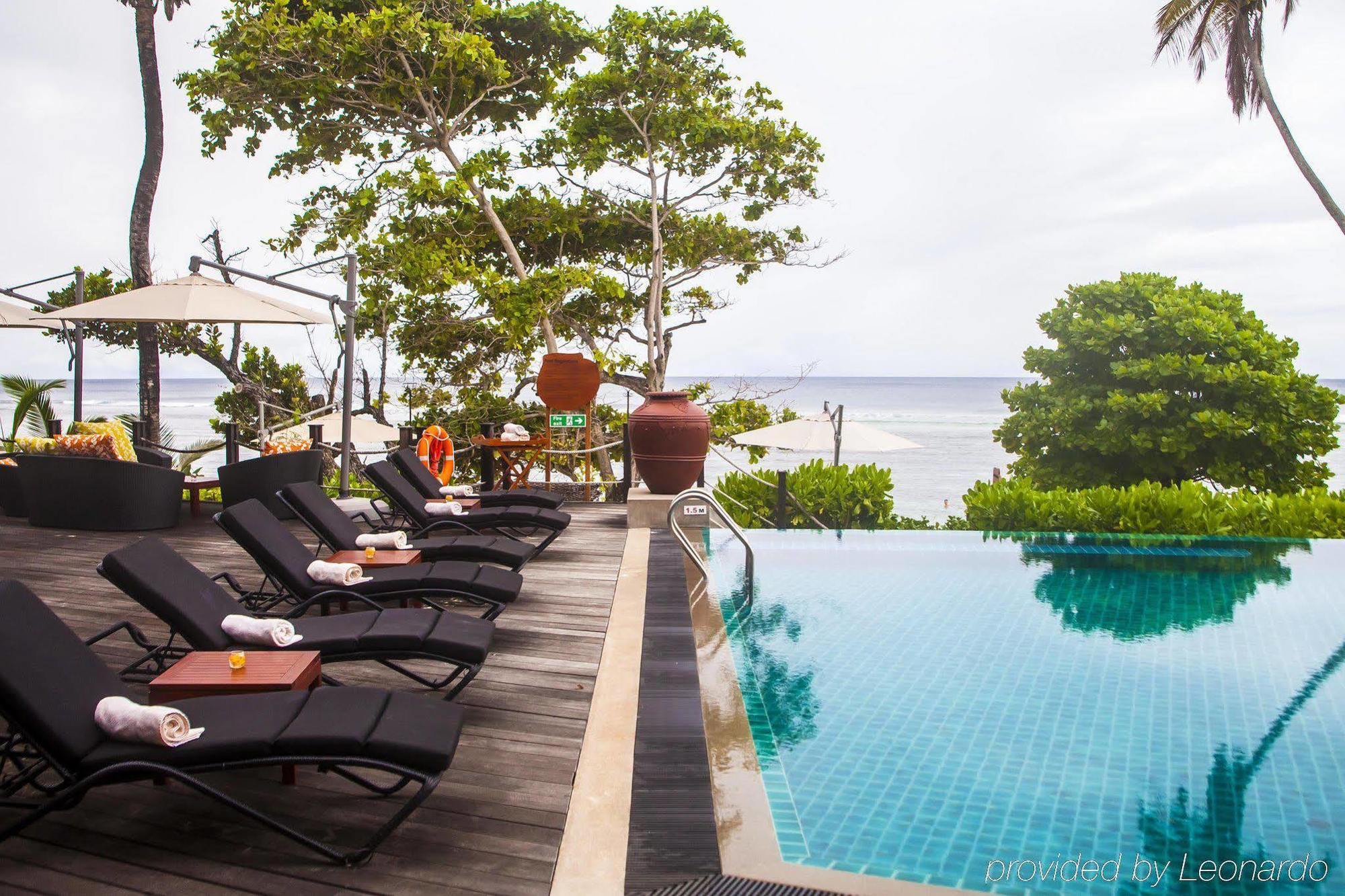 Doubletree By Hilton Seychelles Allamanda Resort & Spa Takamaka Ngoại thất bức ảnh