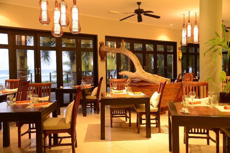 Doubletree By Hilton Seychelles Allamanda Resort & Spa Takamaka Ngoại thất bức ảnh