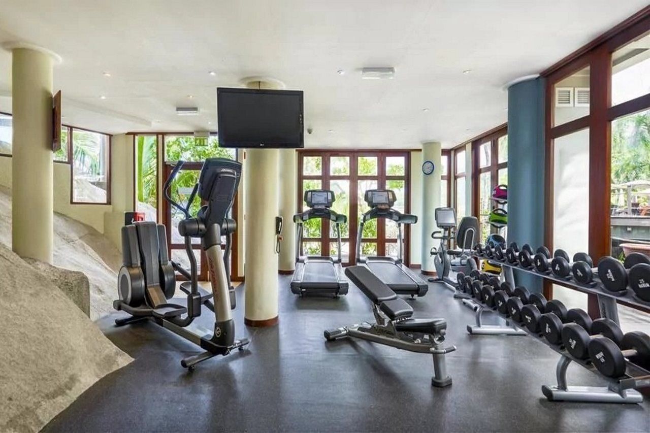 Doubletree By Hilton Seychelles Allamanda Resort & Spa Takamaka Ngoại thất bức ảnh