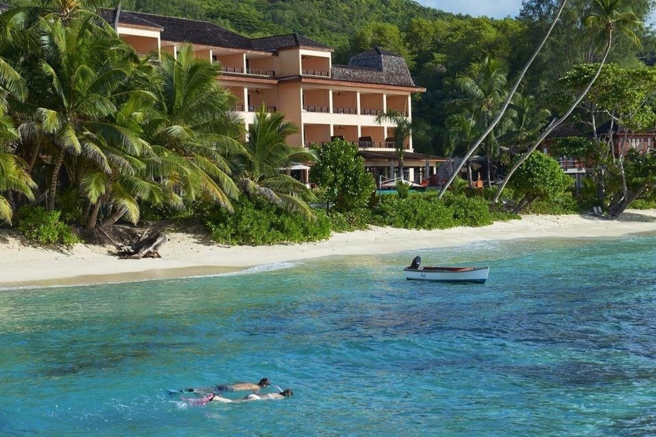 Doubletree By Hilton Seychelles Allamanda Resort & Spa Takamaka Ngoại thất bức ảnh